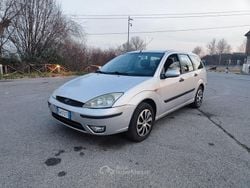 Argento Usata 2003 Ford Focus Zetec Station wagon | 990 € (Buon prezzo)