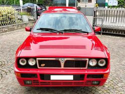 Rosso Usata 1991 Lancia Delta Due volumi | 86.000 €