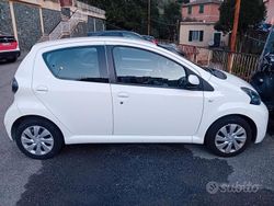 Bianco Usata 2012 Toyota Aygo Connect Style Due volumi | 6500 € (Buon prezzo)
