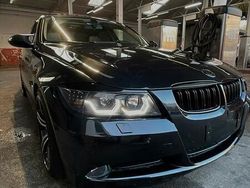 Usata 2006 BMW 320 Efficient Dynamics Tre volumi | 6800 € (Molto cara)