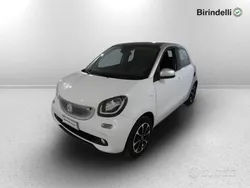 Bianco Usata 2017 Smart ForFour Passion Monovolume | 12.000 € (Buon prezzo)