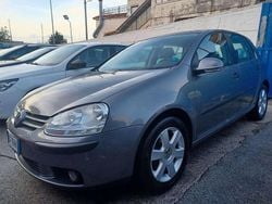 Grigio Usata 2006 VW Golf Trendline Tre volumi | 3900 € (Buon prezzo)
