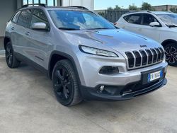 Grigio Usata 2018 Jeep Cherokee Night Eagle SUV | 14.900 € (Buon prezzo)