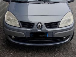 Grigio Usata 2006 Renault Scénic II Monovolume | 2000 € (Buon prezzo)