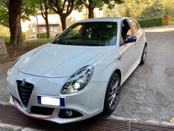 Bianco Usata 2014 Alfa Romeo Giulietta Due volumi | 7000 € (Buon prezzo)