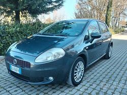 Usata 2009 Fiat Grande Punto Due volumi | 1500 €
