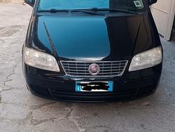 Usata 2009 Fiat Idea Monovolume | 2800 € (Buon prezzo)