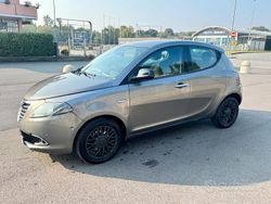 Grigio Usata 2011 Lancia Ypsilon Due volumi | 2200 € (Buon prezzo)