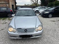 Grigio Usata 2003 Mercedes C220 Classic Tre volumi | 2800 € (Buon prezzo)