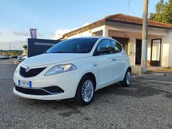Bianco Usata 2017 Lancia Ypsilon Silver Due volumi | 8900 € (Buon prezzo)