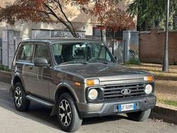 Marrone Usata 2019 Lada niva SUV | 14.900 € (Molto cara)