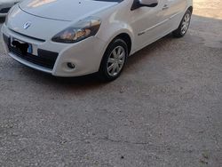 Bianco Usata 2010 Renault Clio II Due volumi | 2900 € (Buon prezzo)