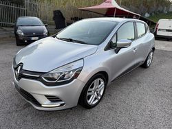 Argento Usata 2017 Renault Clio IV Zen Tre volumi | 8900 € (Buon prezzo)