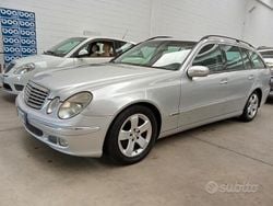Argento Usata 2004 Mercedes E280 Avantgarde Station wagon | 990 €