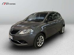 Grigio Usata 2016 Lancia Ypsilon Gold Due volumi | 8900 € (Buon prezzo)