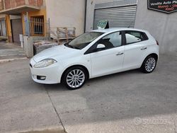 Bianco Usata 2009 Fiat Bravo Dynamic Due volumi | 2500 € (Cara)