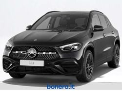 Nero cosmo Nuova 2025 Mercedes GLA200 AMG line SUV | 45.400 € (Buon prezzo)