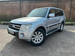 Argento Usata 2010 Mitsubishi Pajero Intense SUV | 13.490 € (Ottimo prezzo)