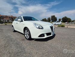 Bianco Usata 2010 Alfa Romeo Giulietta Distinctive Due volumi | 4500 € (Buon prezzo)