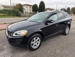 Nero Usata 2013 Volvo XC60 Summum SUV | 8900 €