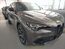 Grigio Usata 2024 Alfa Romeo Stelvio Veloce SUV | 35.950 € (Ottimo prezzo)