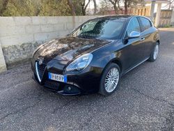 Nero Usata 2012 Alfa Romeo Giulietta Tre volumi | 4500 € (Buon prezzo)