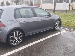 Grigio Usata 2017 VW Golf VII Tre volumi | 14.000 € (Buon prezzo)