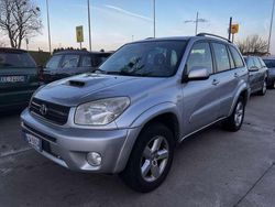 Argento Usata 2005 Toyota RAV4 Sol SUV | 3450 € (Buon prezzo)