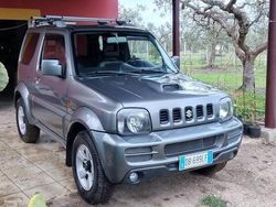 Grigio Usata 2006 Suzuki Jimny SUV | 13.000 € (Molto cara)