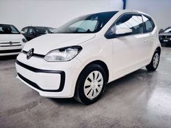 Bianco Usata 2018 VW up! move up! Due volumi | 8990 € (Buon prezzo)