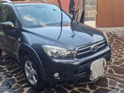 Usata 2006 Toyota RAV4 Luxury SUV | 3500 € (Super prezzo)