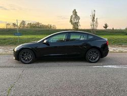 Nero Usata 2023 Tesla Model 3 Standard Range Tre volumi | 24.900 € (Ottimo prezzo)