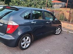 Marrone Usata 2007 Honda FR-V Comfort Plus Monovolume | 4700 € (Cara)