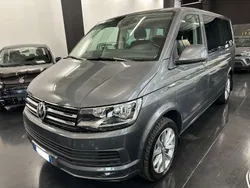 Grigio metallizzato Usata 2016 VW Caravelle Comfortline Monovolume | 33.900 € (Molto cara)