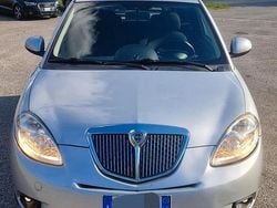 Grigio Usata 2011 Lancia Ypsilon Due volumi | 5350 € (Buon prezzo)