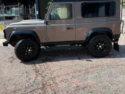 Usata 2013 Land Rover Defender SUV | 35.000 € (Buon prezzo)