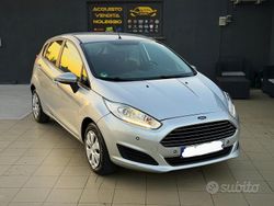 Grigio Usata 2016 Ford Fiesta Titanium Tre volumi | 6800 € (Ottimo prezzo)