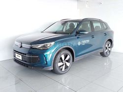 Azzurro Usata 2024 VW Tiguan Life SUV | 33.900 €