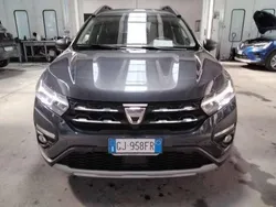Grigio cometa Usata 2022 Dacia Jogger Essentiel Station wagon | 13.500 € (Ottimo prezzo)