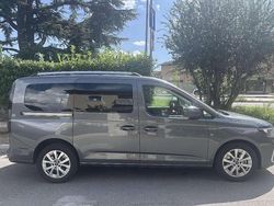 Usata 2025 Ford Tourneo Connect Monovolume | 32.800 € (Cara)
