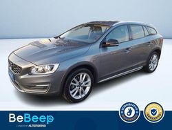 Argento metallizzato Usata 2016 Volvo V60 CC Momentum Station wagon | 14.400 € (Buon prezzo)