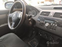 Grigio Usata 2007 Suzuki Swift Due volumi | 3000 € (Buon prezzo)
