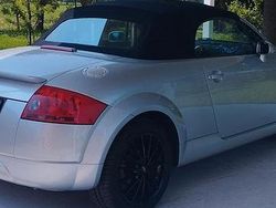 Grigio Usata 2001 Audi TT Roadster Cabrio | 9500 € (Buon prezzo)