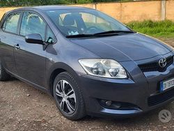 Grigio Usata 2009 Toyota Auris Tre volumi | 3500 €