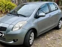 Usata 2007 Toyota Yaris Tre volumi | 3700 € (Cara)
