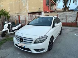 Bianco Usata 2013 Mercedes B180 Premium Monovolume | 7000 € (Super prezzo)