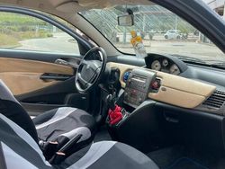 Blu Usata 2005 Lancia Ypsilon Due volumi | 4150 €