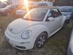 Beige Usata 2007 VW Beetle Cabrio | 2990 € (Ottimo prezzo)