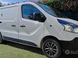 Bianco Usata 2015 Renault Trafic Monovolume | 10.500 € (Ottimo prezzo)