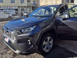 Grigio Usata 2022 Toyota RAV4 Hybrid Business Edition SUV | 27.500 € (Buon prezzo)